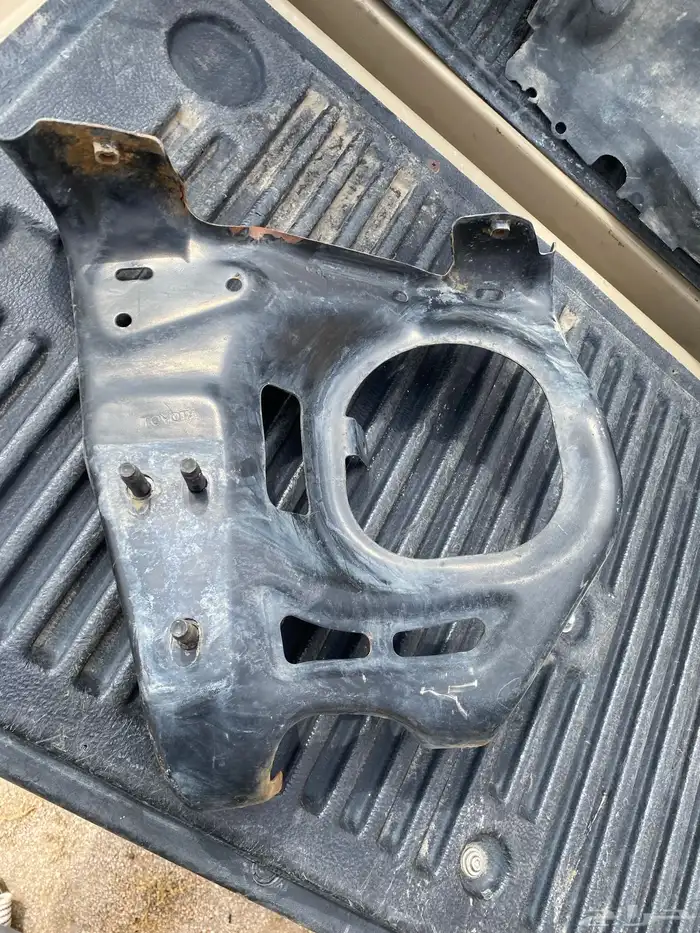 للبيع قطع غيار واكسسوارات تندرا 2013 5