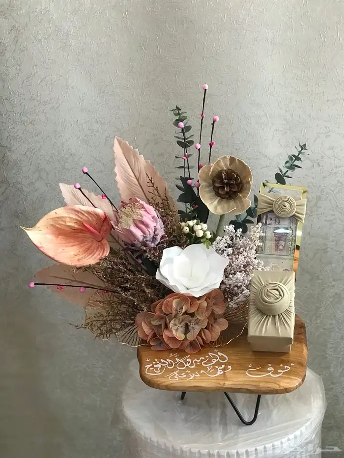 منسق ورد وخطاط خبره7سنوات 8
