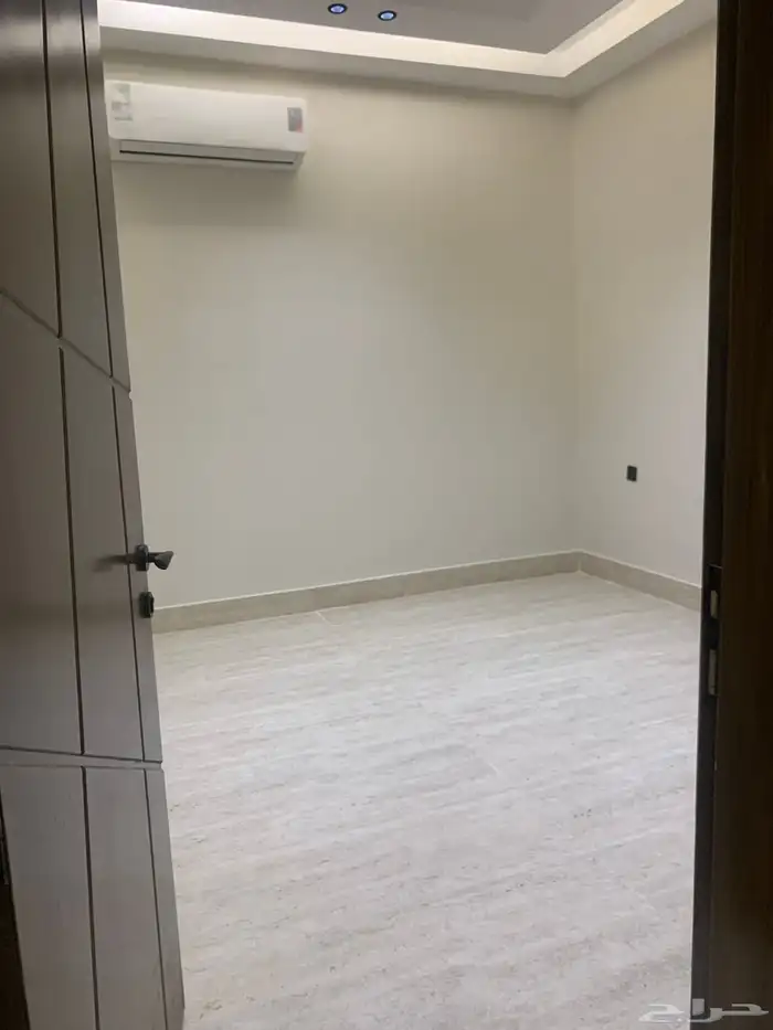 شقق تمليك جديده مطله على حديقه بحي الزهور 5