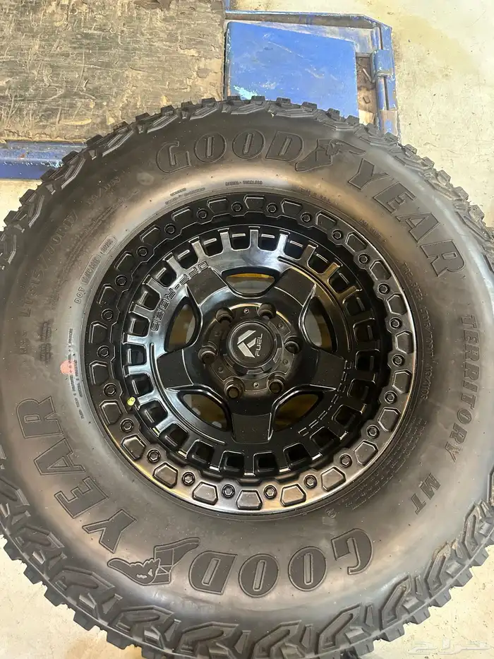 جنوط فيول مقاس 17 مع كفرات حجري ( تم البيع ) 3