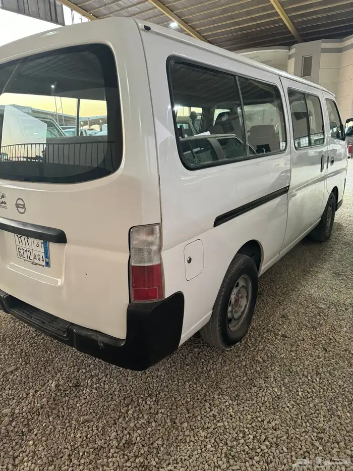 باص نيسان بنزين أورفان ماشي 60 الف فقط 2