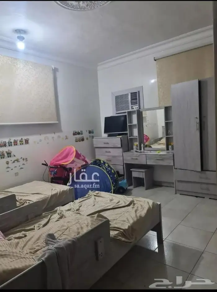 للبيع بيت في النابية دورين وملحق 9