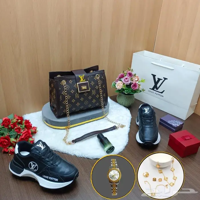 شنط حذاء ماركة لويس برادا ميو ميو فيتون فين دي PRADA MIU MIU 8