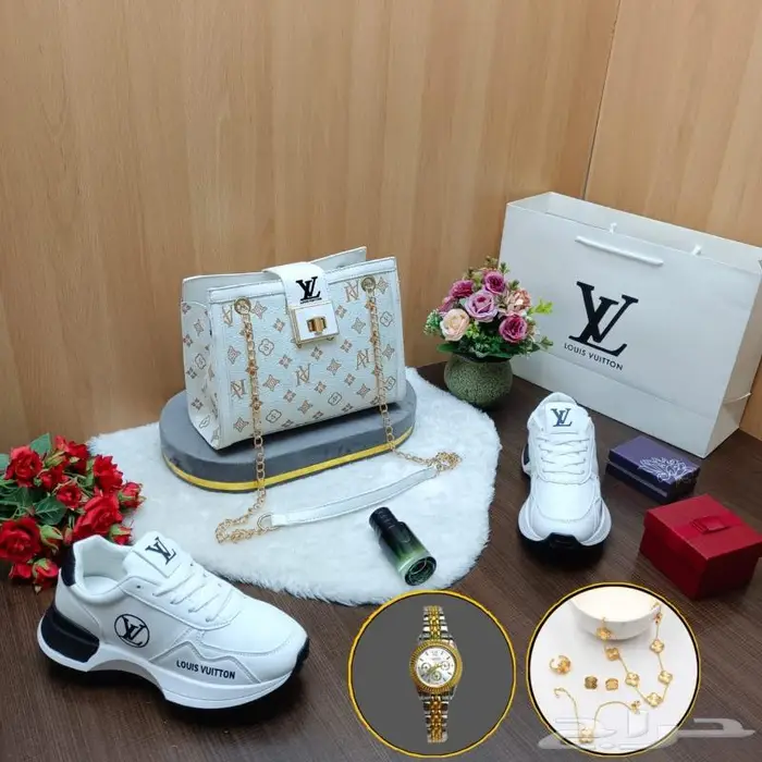 شنط حذاء ماركة لويس برادا ميو ميو فيتون فين دي PRADA MIU MIU 2