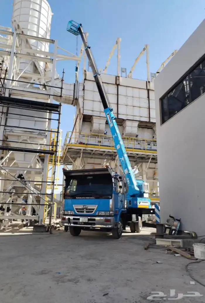 Crane khamis Mushayt كرين ونش خميس للايجار 1