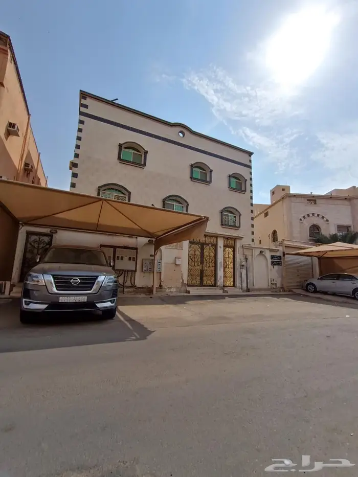 عمارة سكنية للبيع بحي الأجاويد 0
