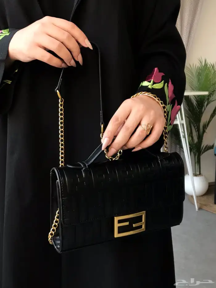 شنط نسائيه ماركات عالميه 33