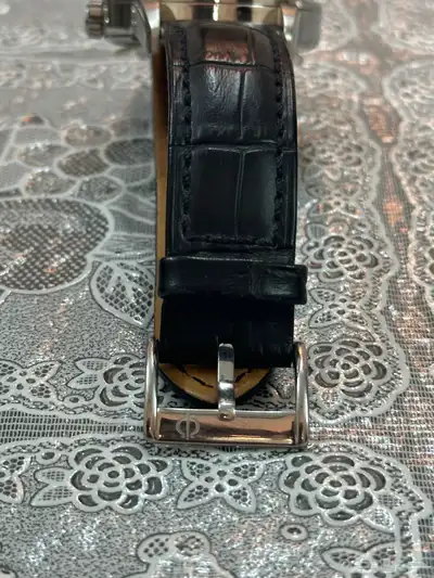ساعة كاندينو سويسرية 3