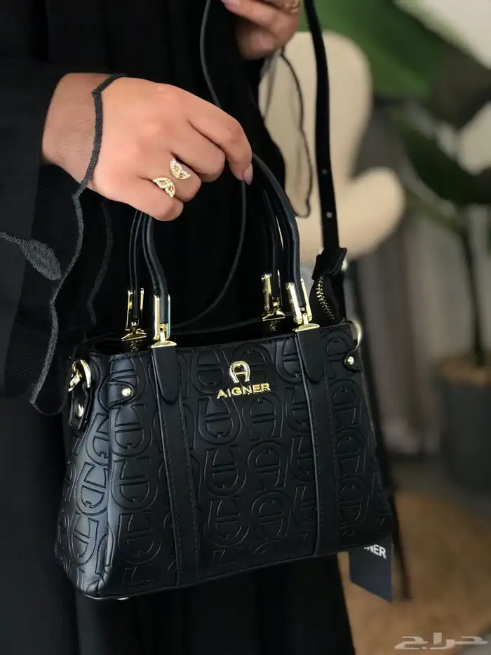 شنط نسائيه ماركات عالميه 23