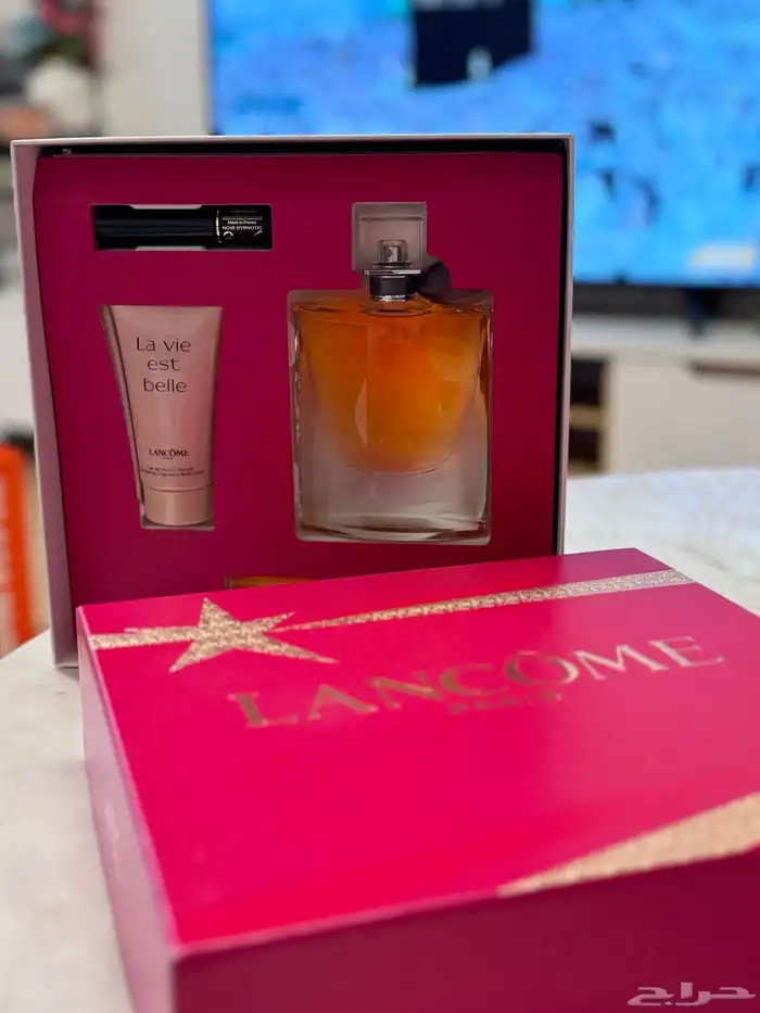 لدي طقمان عطر مخفضه ب 450 فقط اخر سعر العطر لحاله 680 1