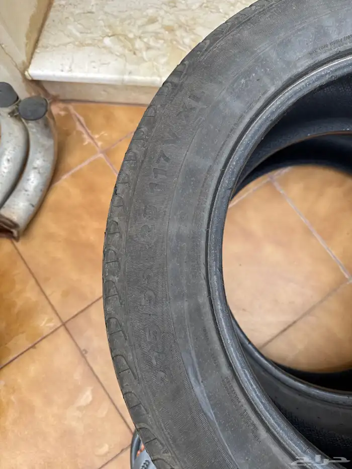 كفرات يركبن على سكويا وعلى جنوط مقاس 20 كفرين 1