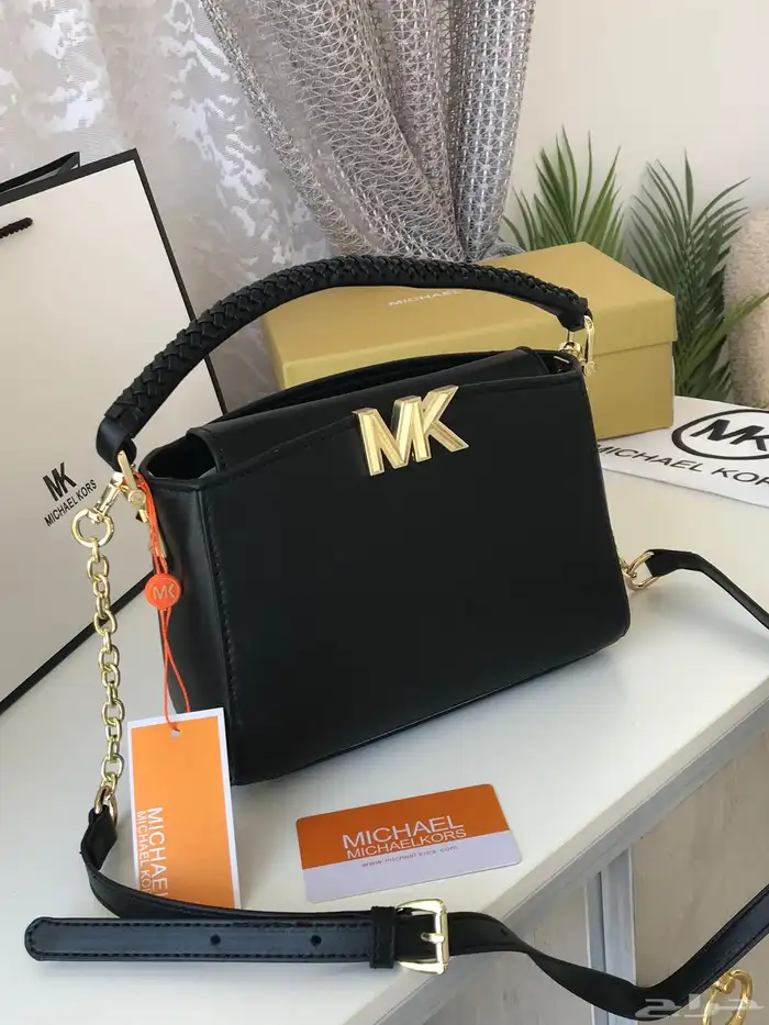 شنط نسائيه ماركات عالميه 31