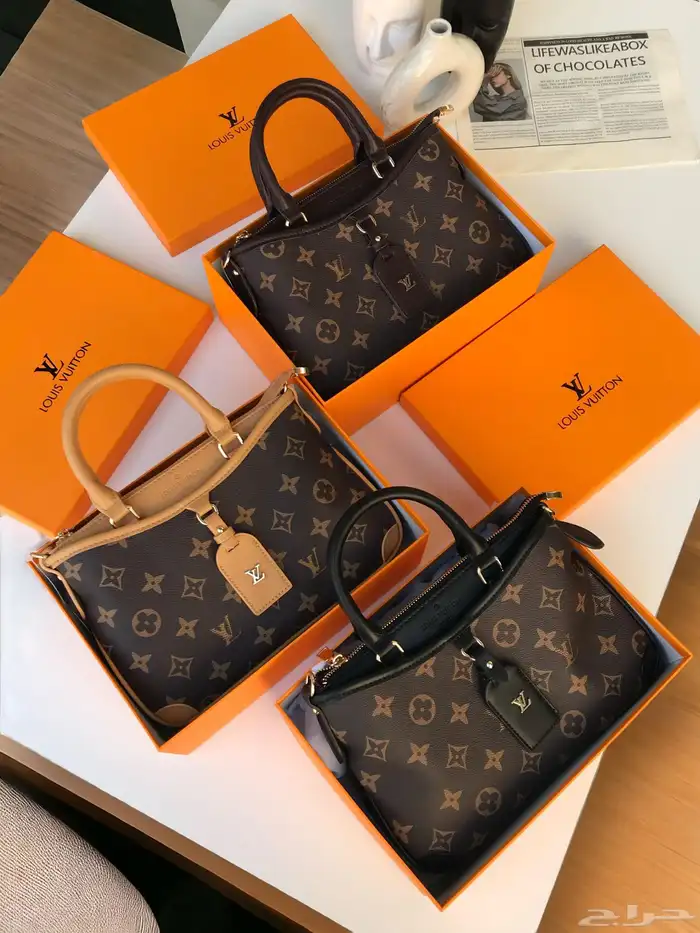 شنط نسائيه ماركات عالميه 24