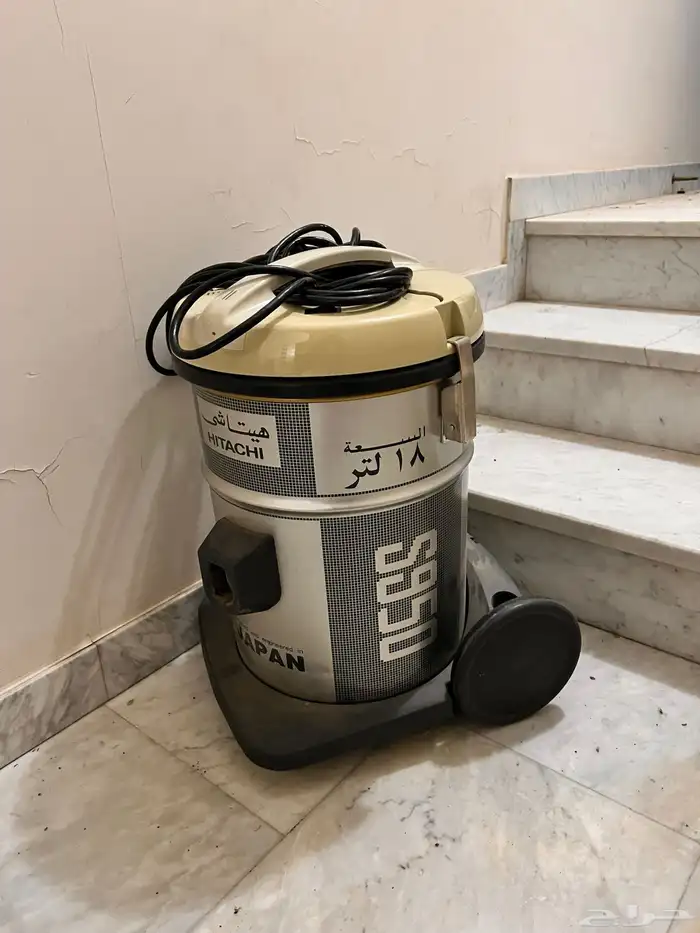 مكنسه هيتاشي خط 110 0