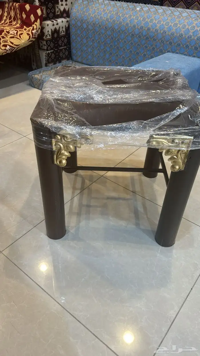 رفوف خشب ومشبات وجلسات 12