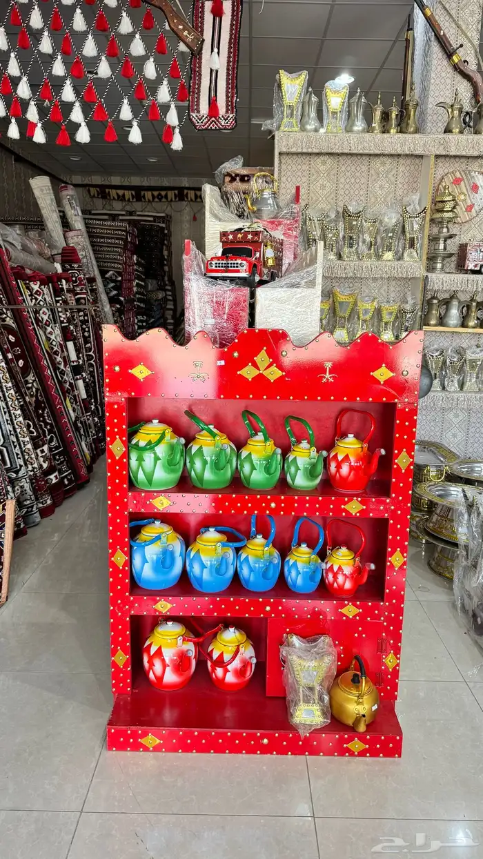 رفوف خشب ومشبات وجلسات 1