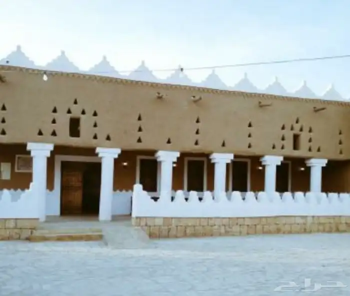 قرميد توريد وتركيب وبيوت شعر مظلات مشبات هناقر 11