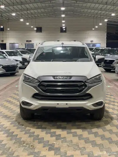 ايسزوزو ام يو اكس 2024 دبل ديزل 0
