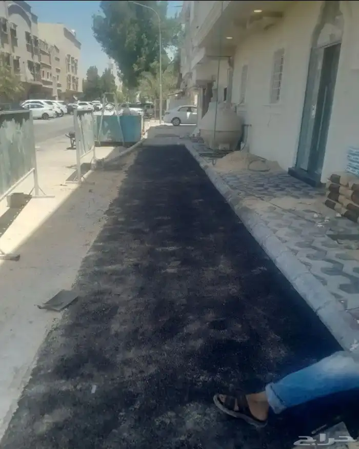للاجار معدات بوبكات ورصاصه أسفلت 3