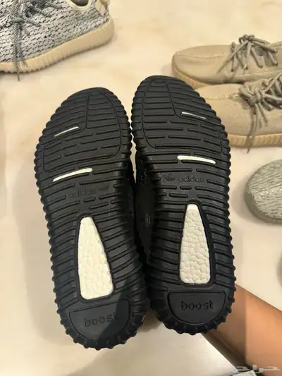 حذاء يزي بوست 350 2