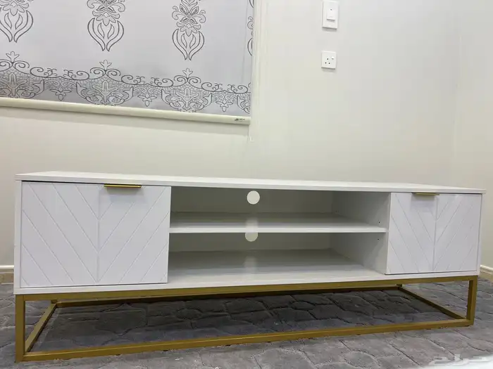 طاولات شبه جديده 3