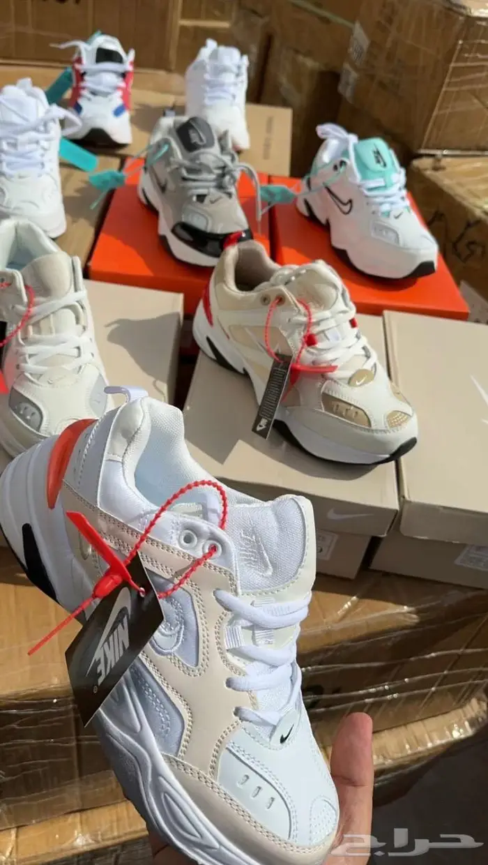 شوز او احذية نايك اديداس 8