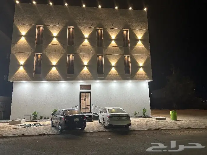 للايجار شقق مفروشه فاخره بالخرج 24