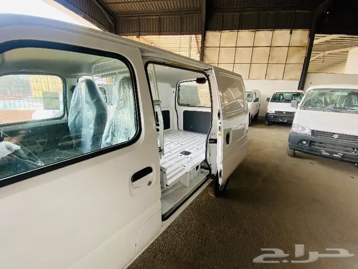 سوزوكي ايكو APV فان بضاعة موديل 2025 3