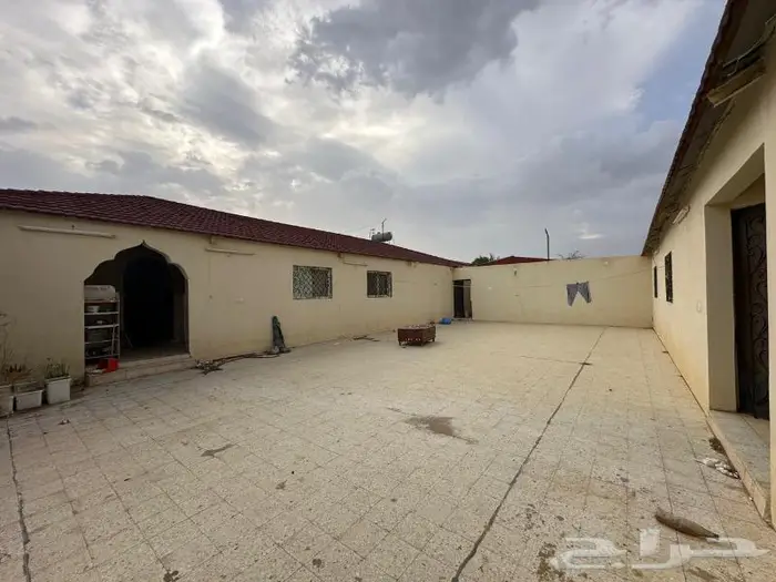 للبيع استراحات بحي الصناعية 4