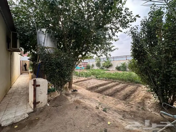 للبيع استراحات بحي الصناعية 6