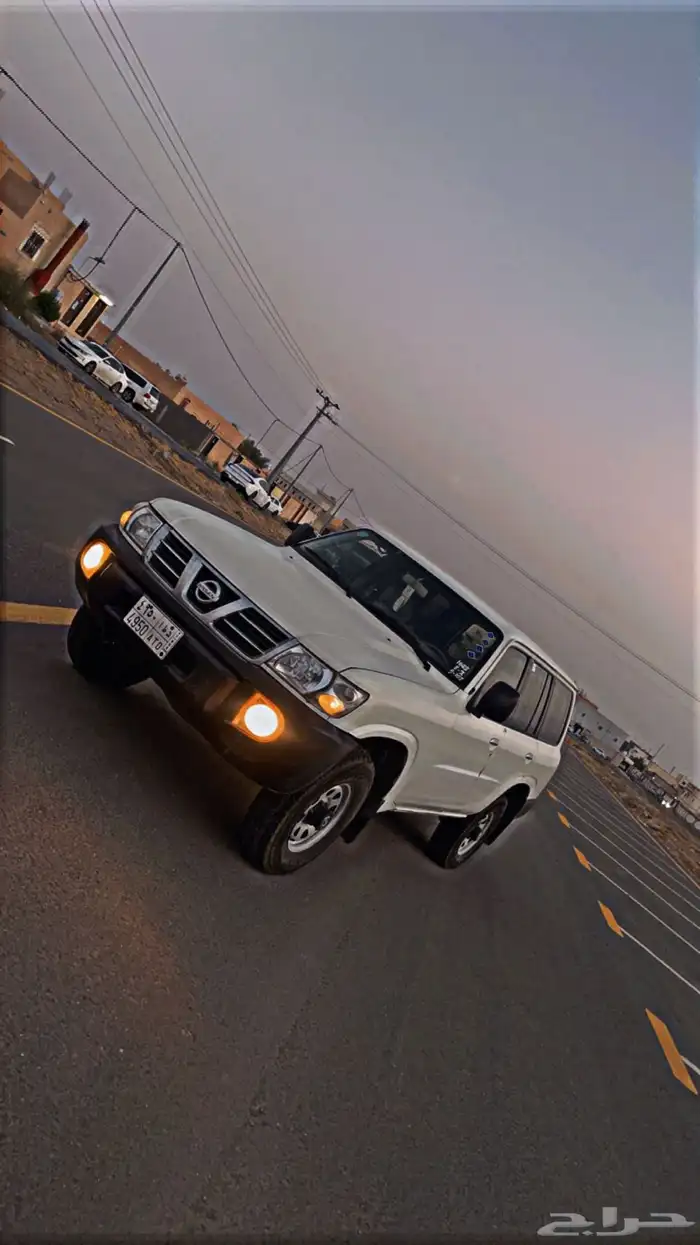 نيسان 2