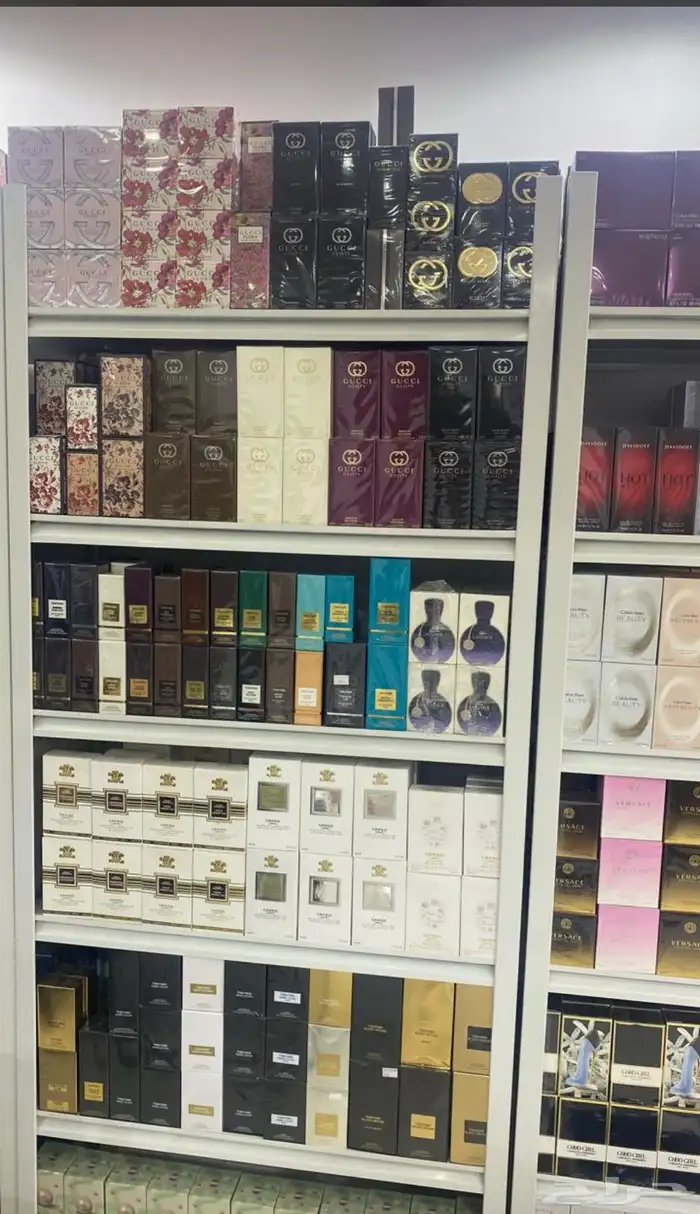 نوفر جميع عطور الماركات العالمية الاصليه باسعار جملة الجمله 0