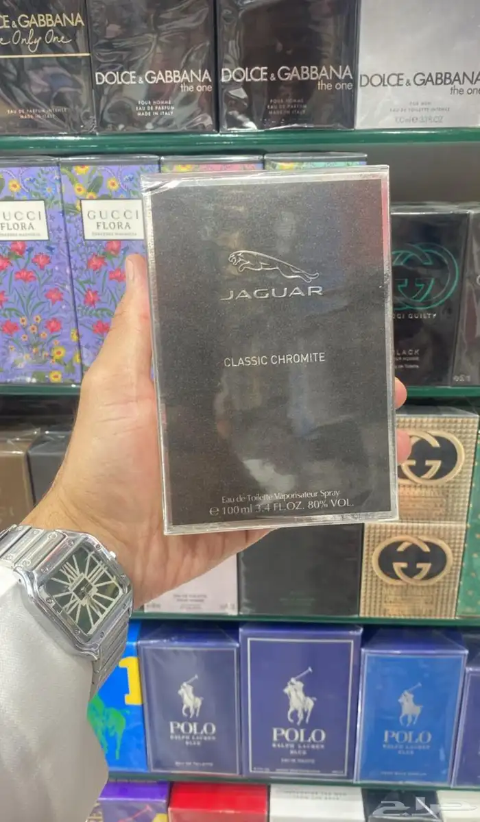 عطور عطرالعطر الي نفسك فيه رسله لي وتساب واوفره لك باقل سعر 89