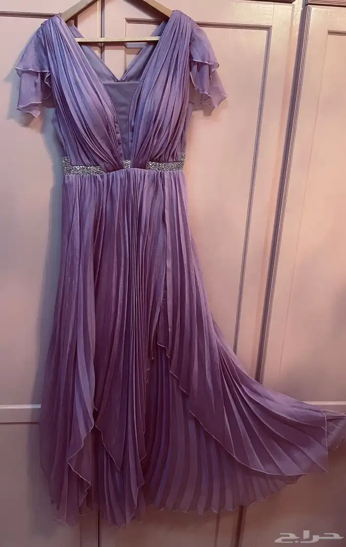 فستان سهرة بنفسجي فاتح مائل للوردي كَس ر أنيق من أحدث الم 2