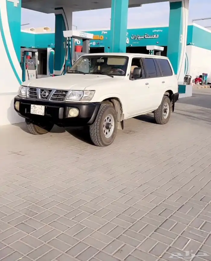 نيسان 6
