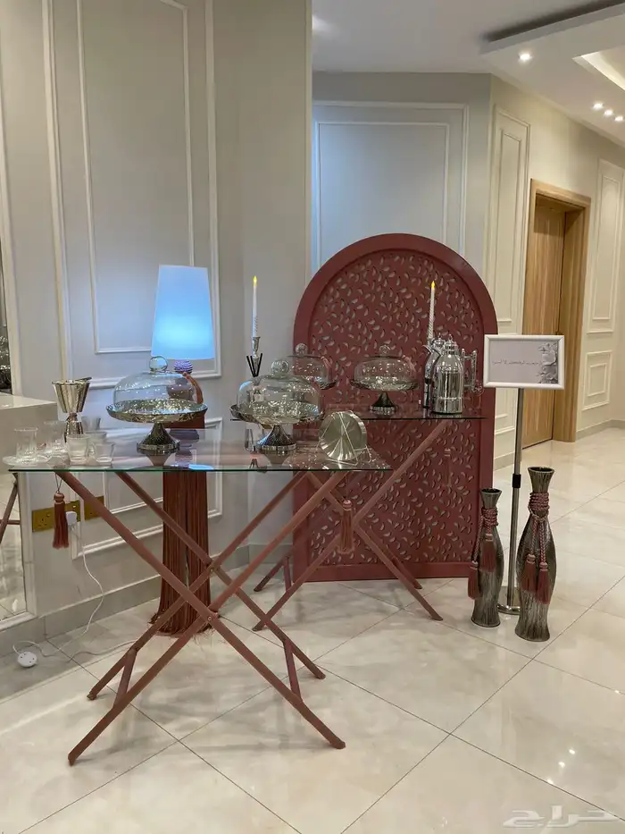طاولات ضيافه للايجار(Silver Table) 7