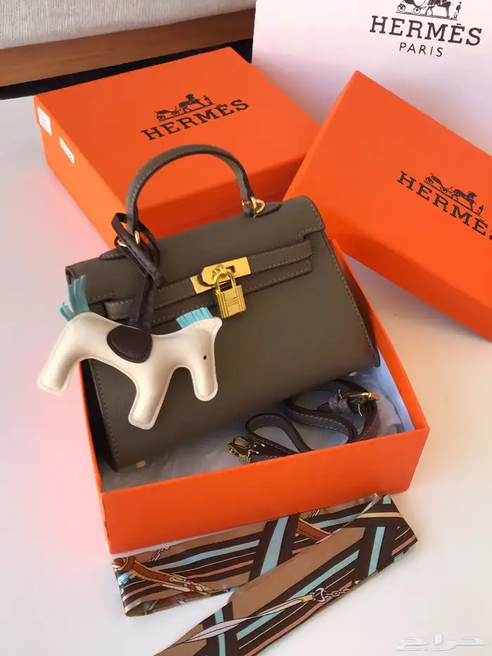 شنط هرمز بسعر مخفض 9