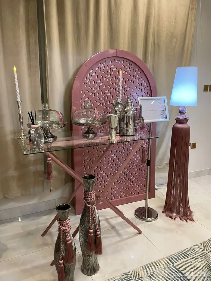 طاولات ضيافه للايجار(Silver Table) 2