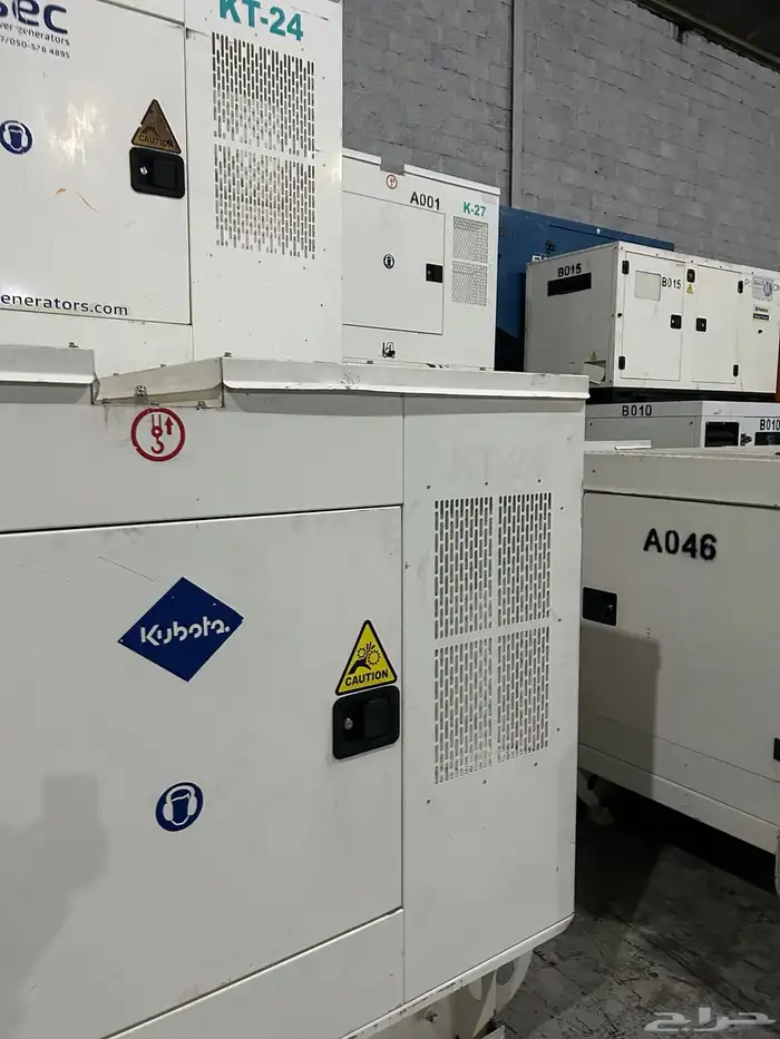 تاجير مولدات كهربائية وتورلايت ومواطير 0