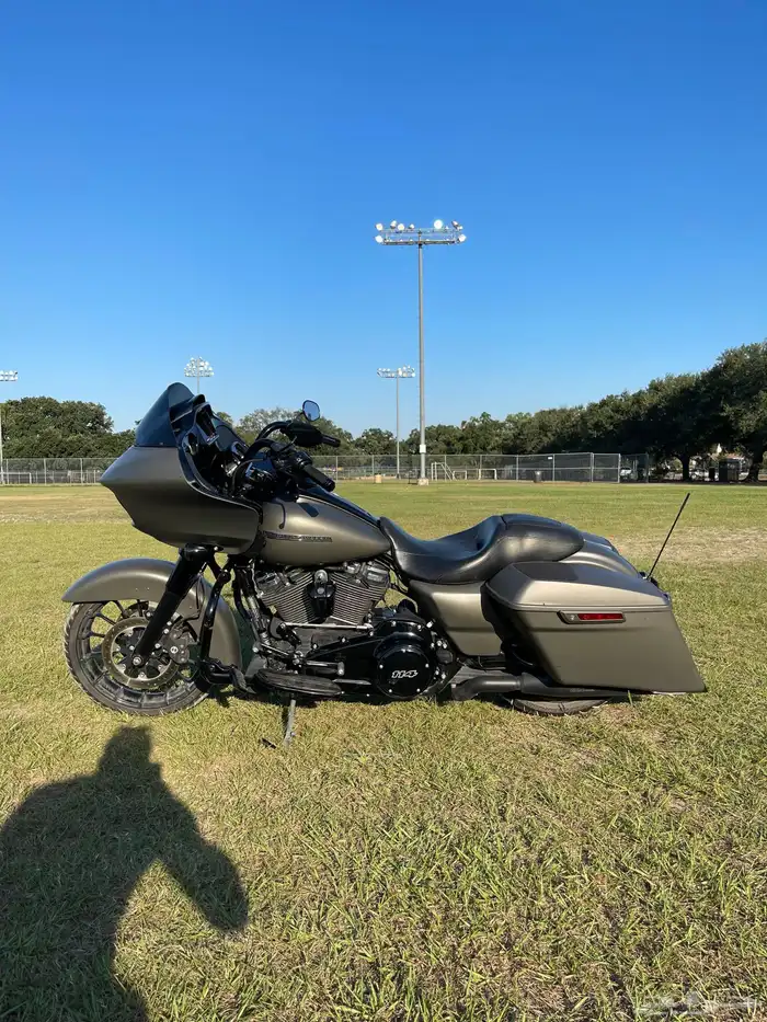 2019 Harley Davidson Road Glide Special 2