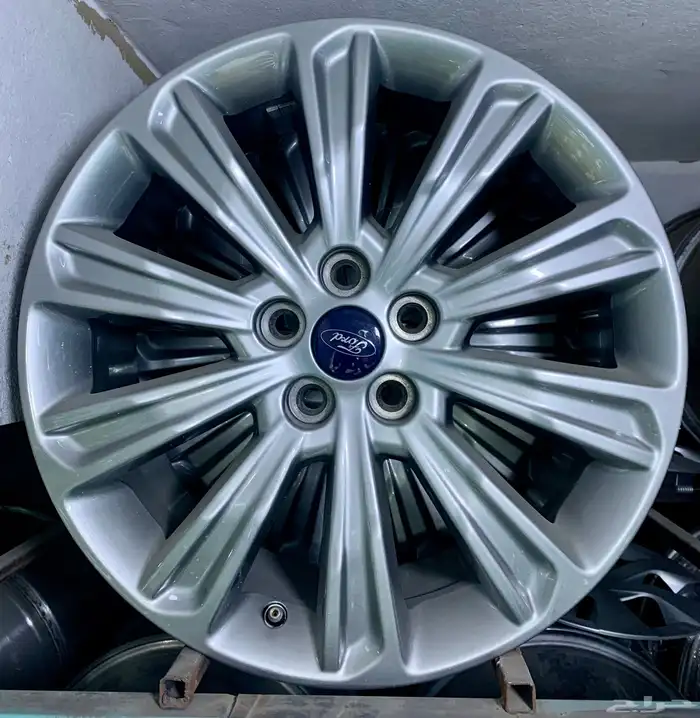 جنوط تورس 2020 مقاس 18 اصلية وكالة 0