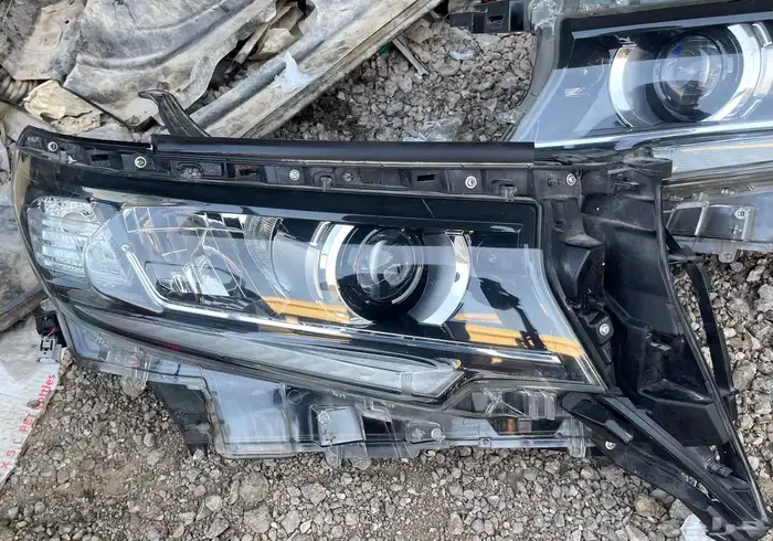 طقم شمعات برادو 2018-2023 1