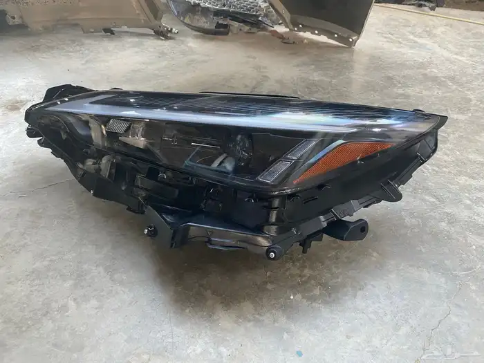 شمعه يسار لكسز NX اصلي وكاله موديل 2021 الى 2024 3