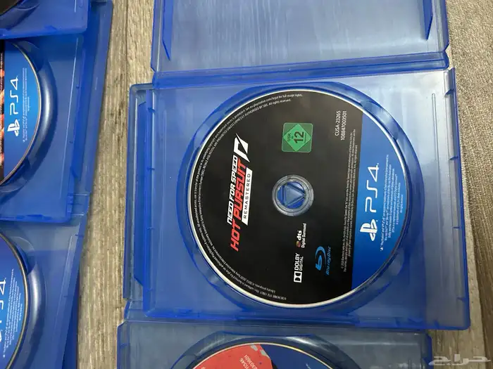 PS4 بحالة ممتازة 7