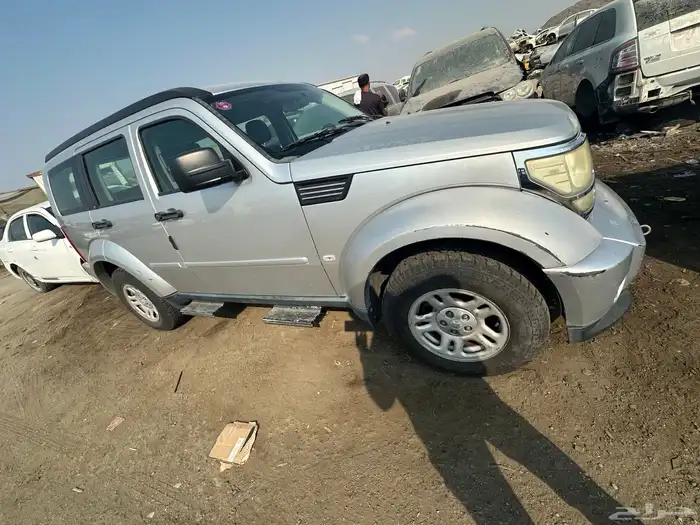 دودج نيترو 2011 قطع غيار علي الشرط 3