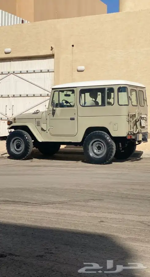 ربع 1977 للبيع 22