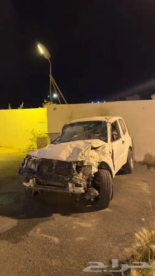 باجيرو 2002 مصدوم 0