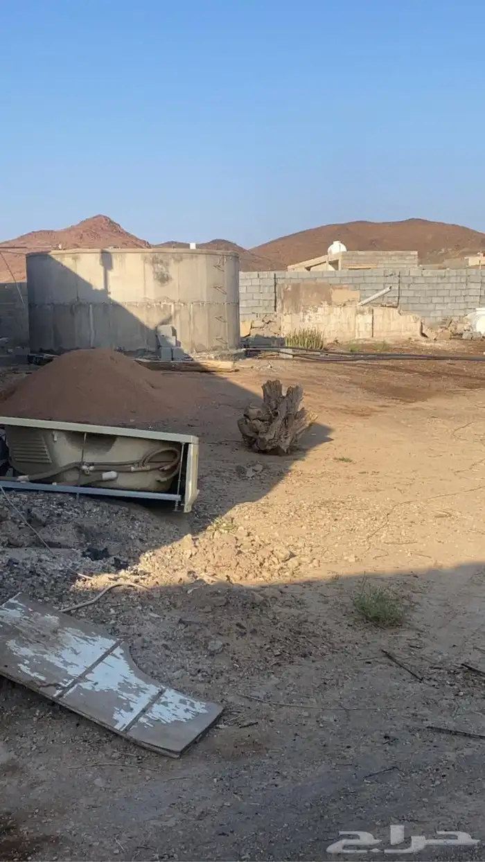 للبيع حوش في طريق حائل 9