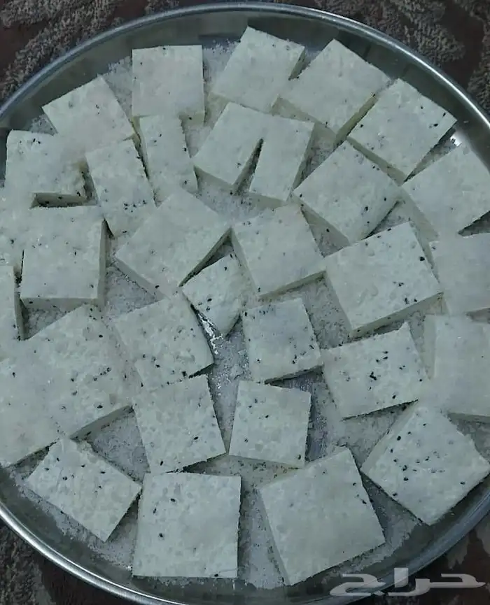 اجبان واللبان سمن زبده 18