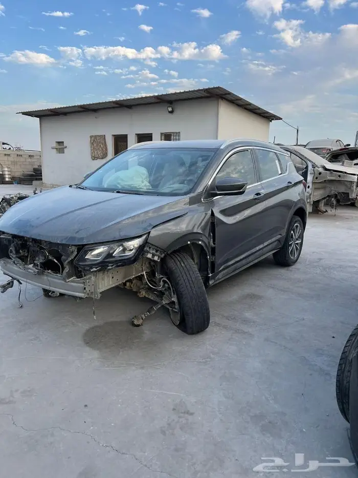 جيلي كولراي 2023 مصدوم تشليح ((قطع غيار فقط)) 2